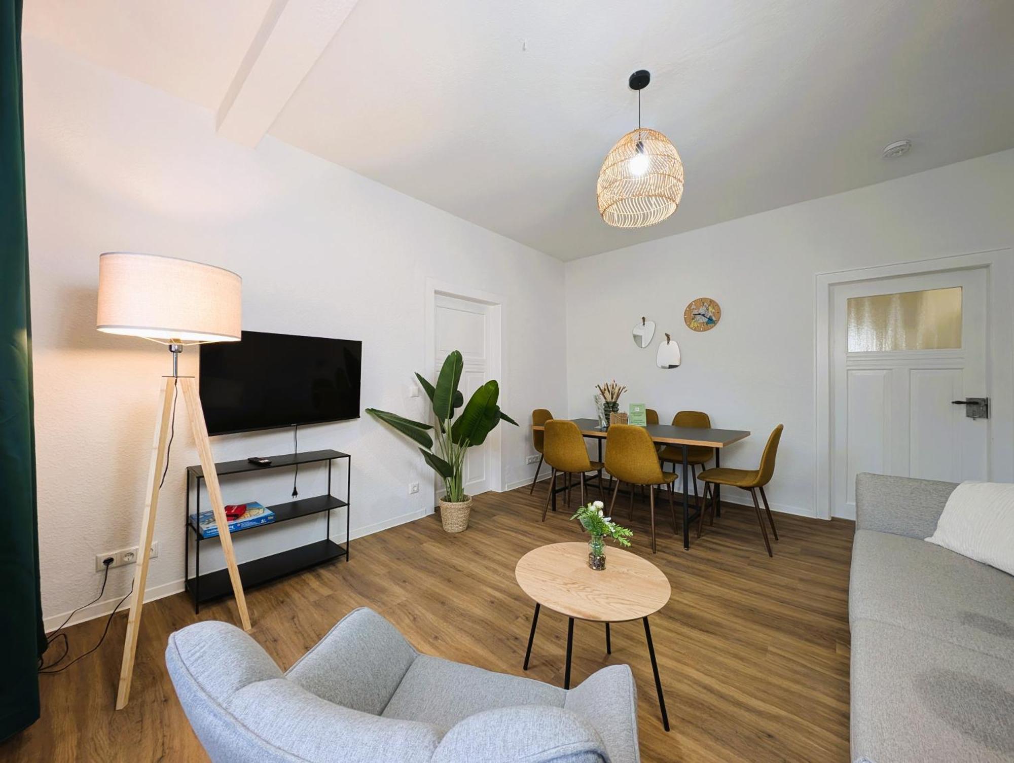 Bohnapartments - Topfmarkt Xxl Suiten - Neu In Top Zentrumslage, Vollausstattung, Wlan, Parkplaetze 일메나우 외부 사진