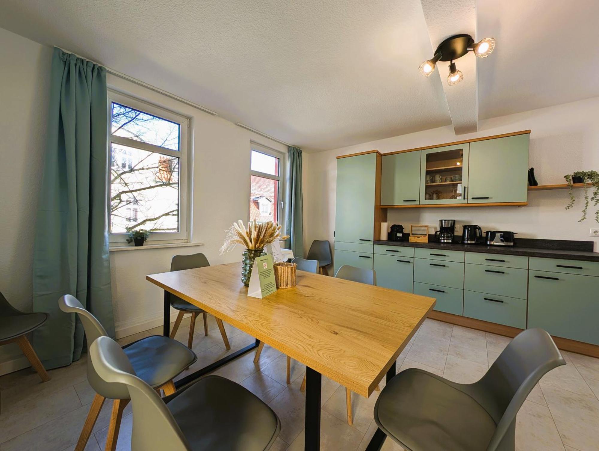 Bohnapartments - Topfmarkt Xxl Suiten - Neu In Top Zentrumslage, Vollausstattung, Wlan, Parkplaetze 일메나우 외부 사진