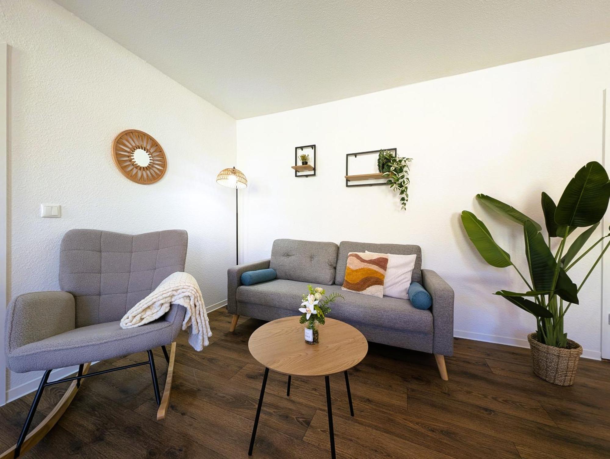 Bohnapartments - Topfmarkt Xxl Suiten - Neu In Top Zentrumslage, Vollausstattung, Wlan, Parkplaetze 일메나우 외부 사진